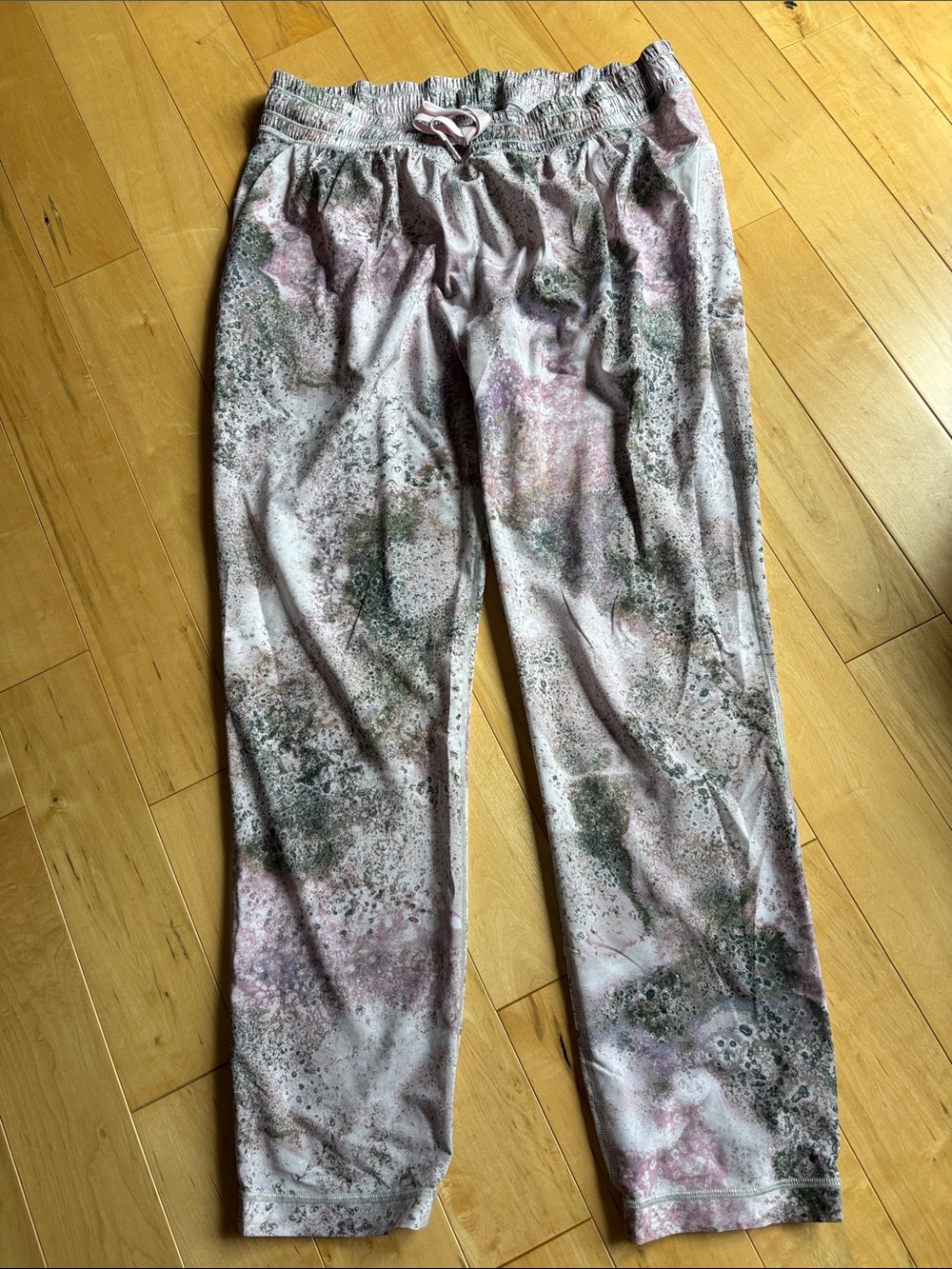 Lululemon pants
